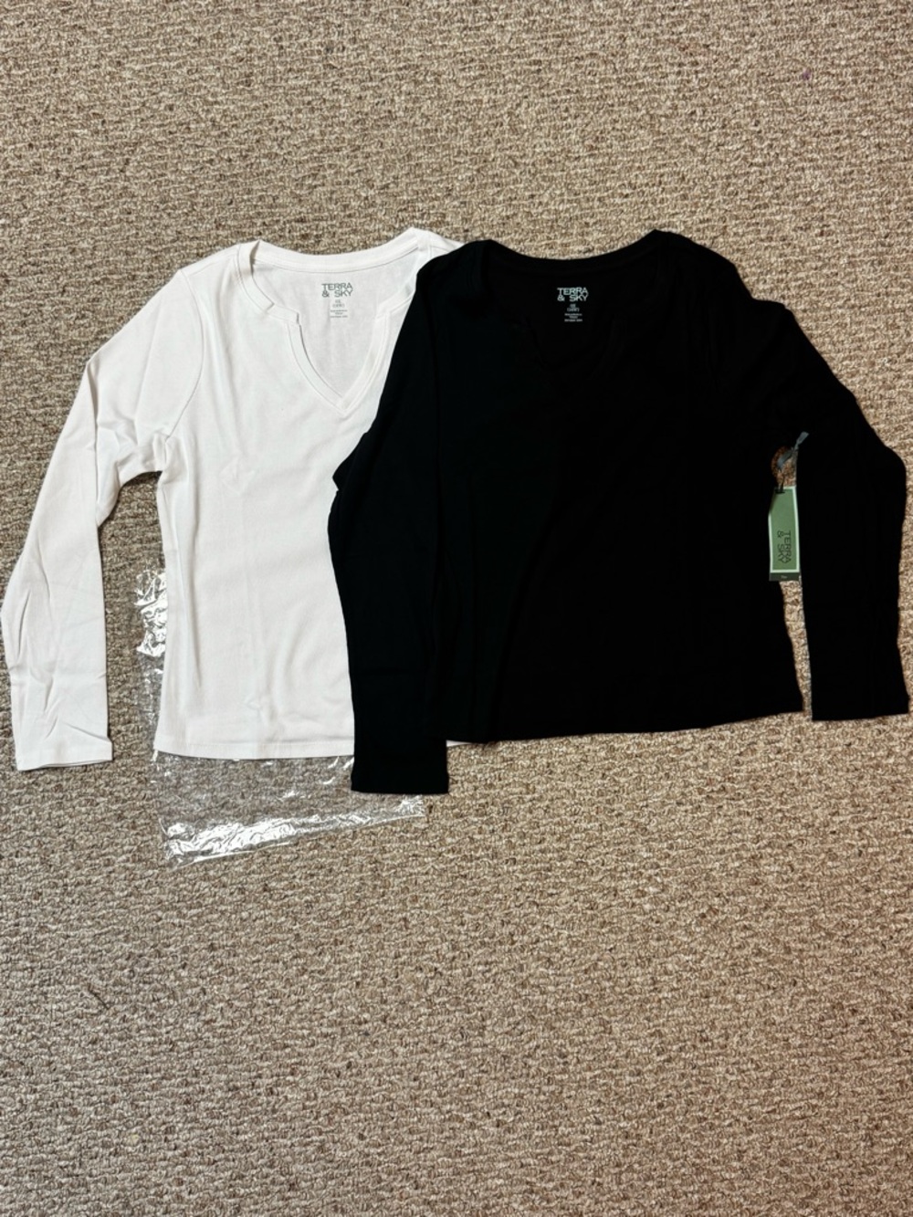 Terra & Sky V-Neck Long Sleeve Tops - Black & White (2-Pack)